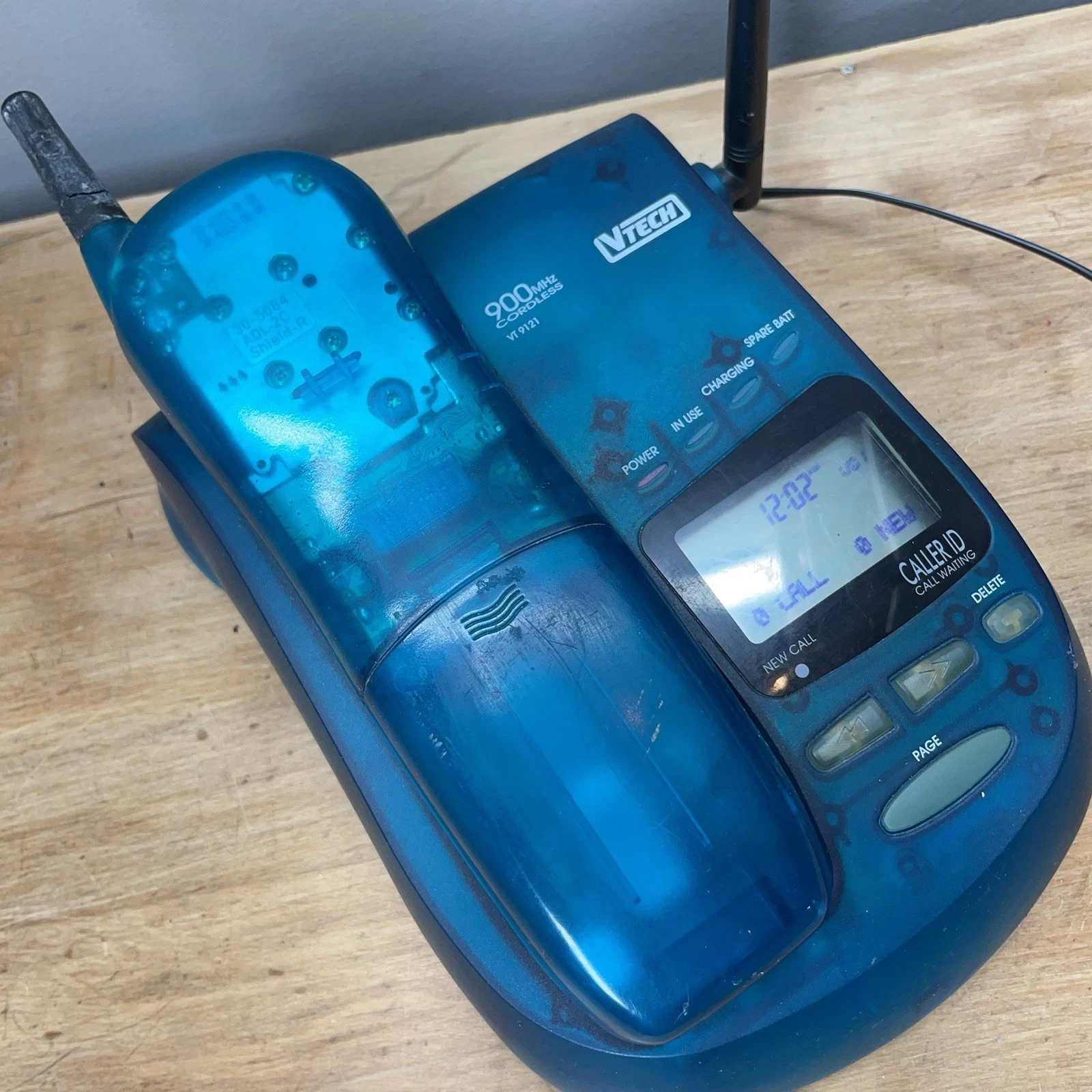 Vintage Vtech 9121 Cordless Phone Teal Translucent Aqua 900Mhz